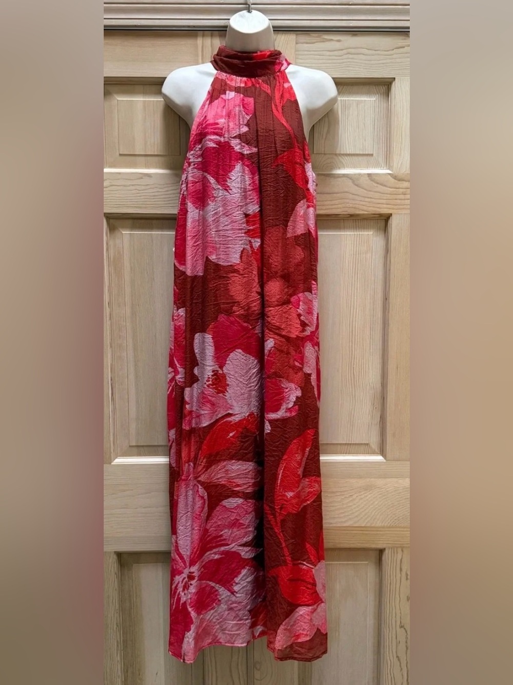 Anne Klein Red/Pink Floral Halter dress, perfect for any occasion, NWT, size 10